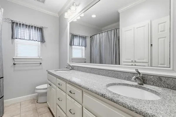 $489,900 | 204 Trailwood Drive, Euless, TX 76039