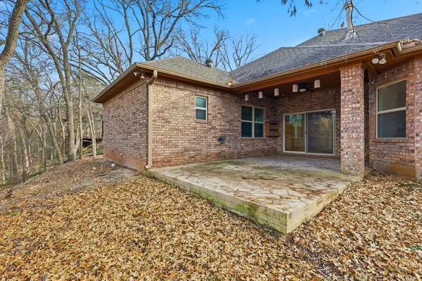 $489,900 | 204 Trailwood Drive, Euless, TX 76039