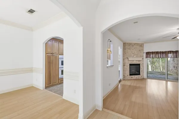 $489,900 | 204 Trailwood Drive, Euless, TX 76039