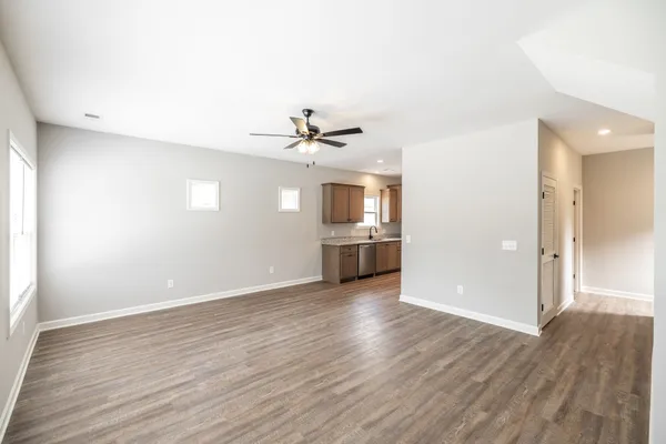 $499,500 | 103 Portland Boulevard, Portland, TN 37148