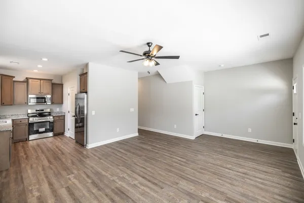 $499,500 | 103 Portland Boulevard, Portland, TN 37148