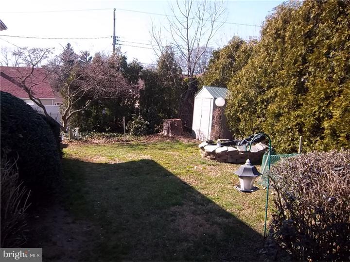 1012 Susan Road Philadelphia, PA 19115 - Photo 25 of 25 Exterior Back