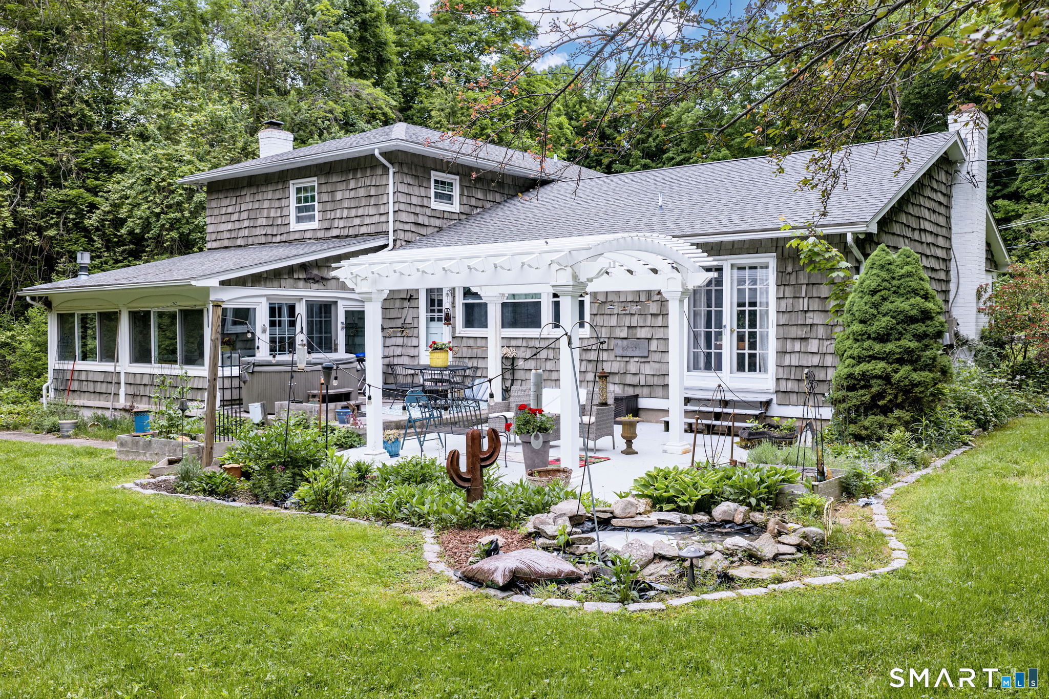64 Parker Road Somers, CT 06071 - Photo 4 of 39
