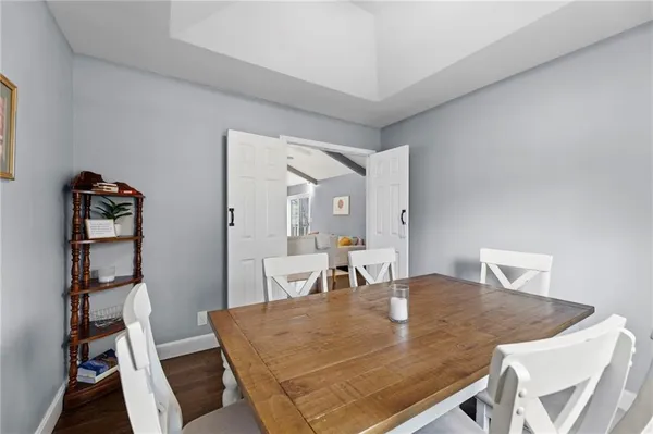 $410,000 | 10014 Rosehill Road, Lenexa, KS 66215