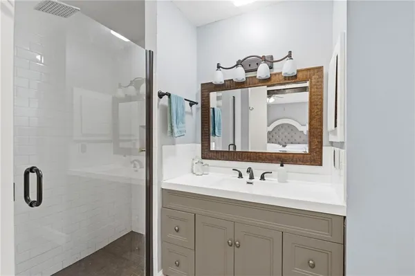 $410,000 | 10014 Rosehill Road, Lenexa, KS 66215