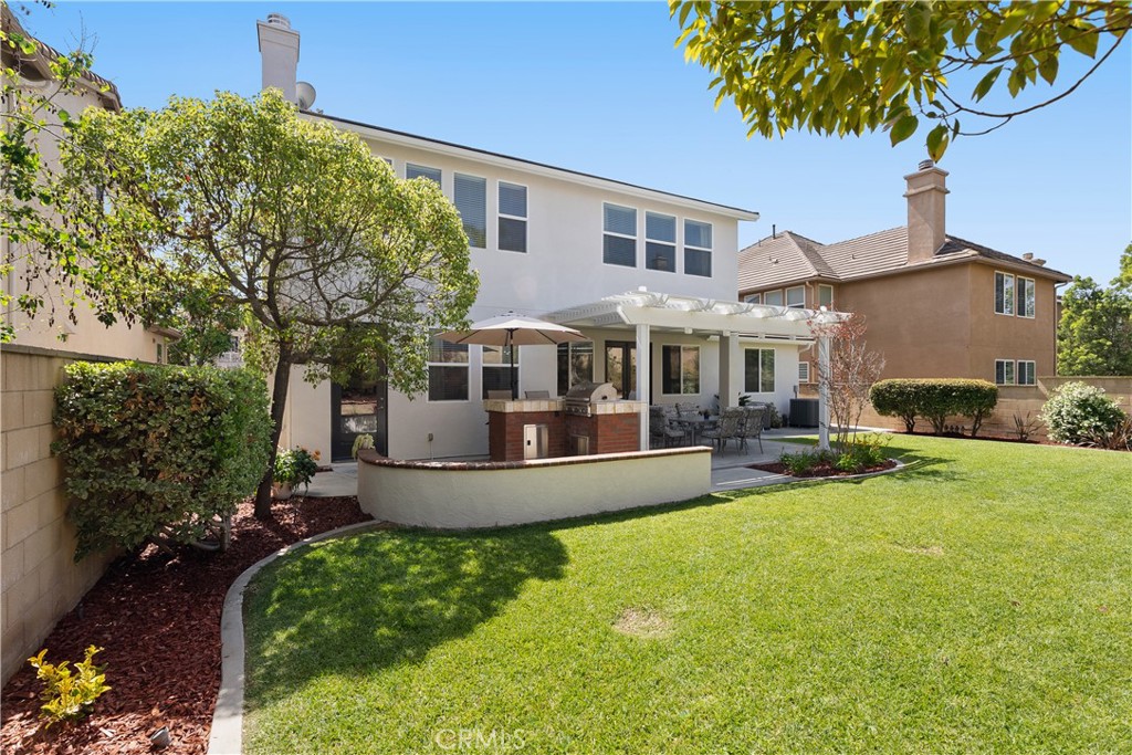 2472 Highwood Road Orange, CA 92867 - Photo 1 of 36