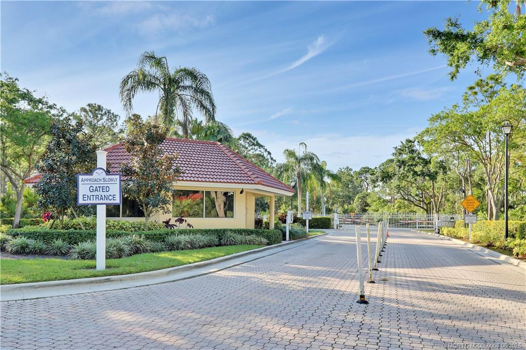 7225 Southeast Magellan Lane Stuart, FL 34997 - Photo 32 of 35