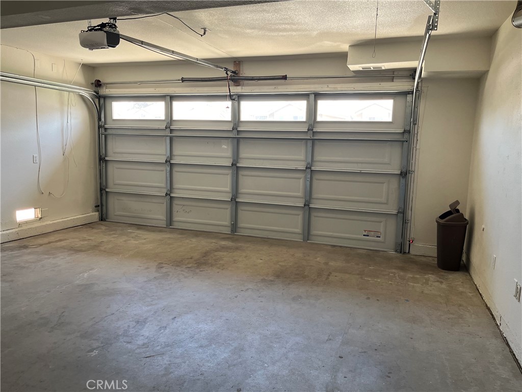 11568 Norgate Circle Corona, CA 92878 - Photo 9 of 21 a view of a room with an empty space