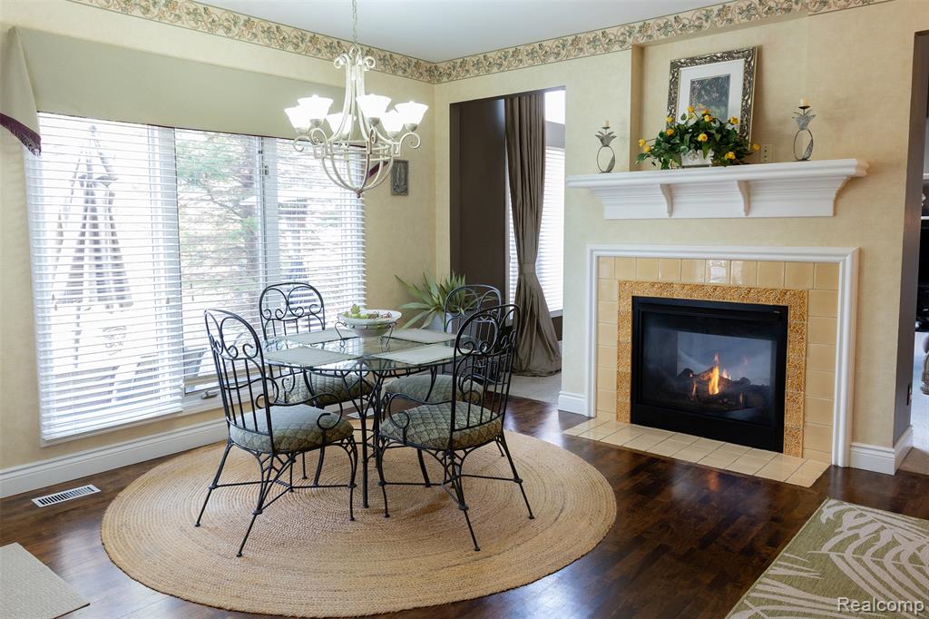 1408 Tulberry Circle Rochester, MI 48306 - Photo 11 of 40 Gallery Image 11