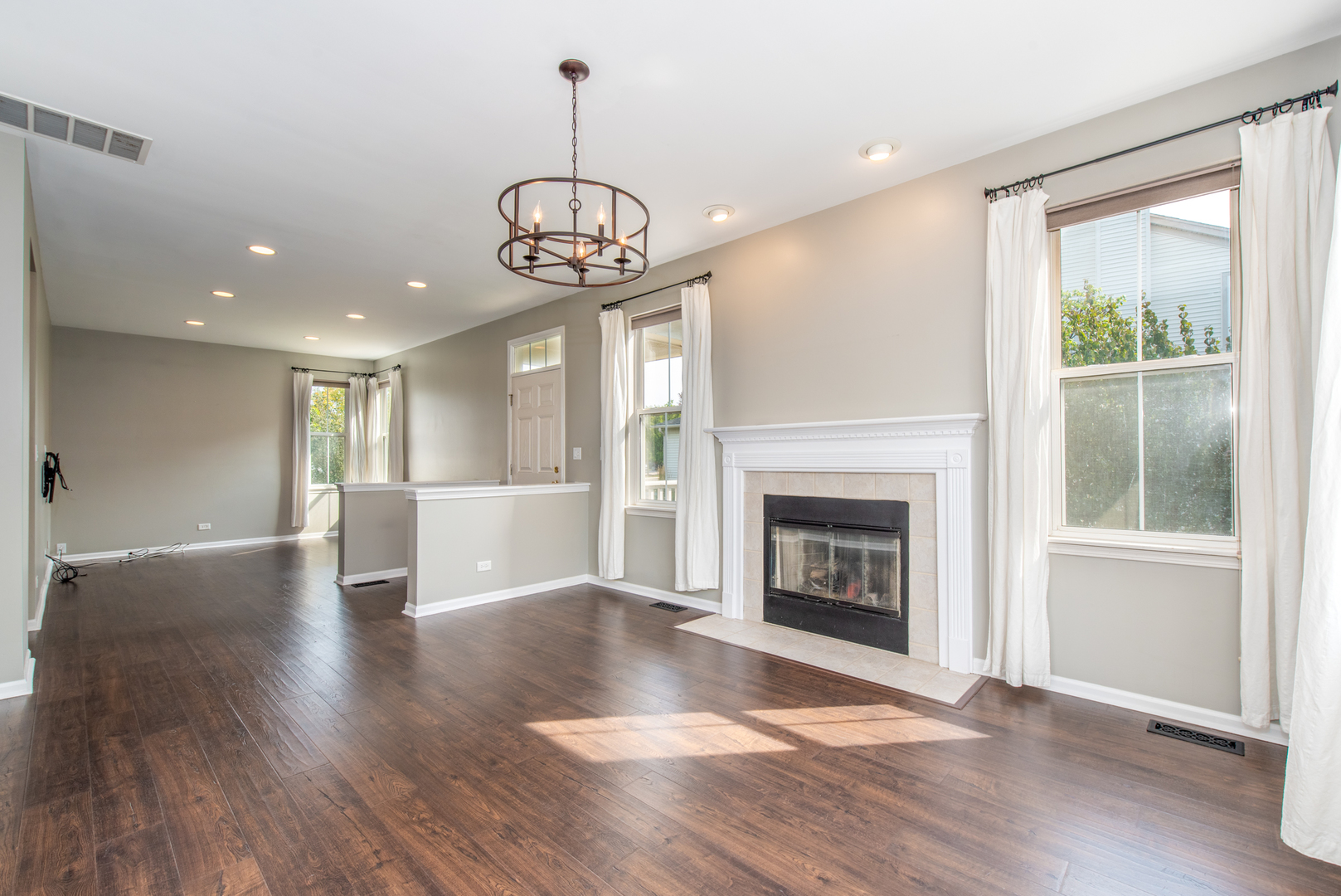 1239 Spaulding Road, Unit C Bartlett, IL 60103 - Photo 5 of 28 Gallery Image 5