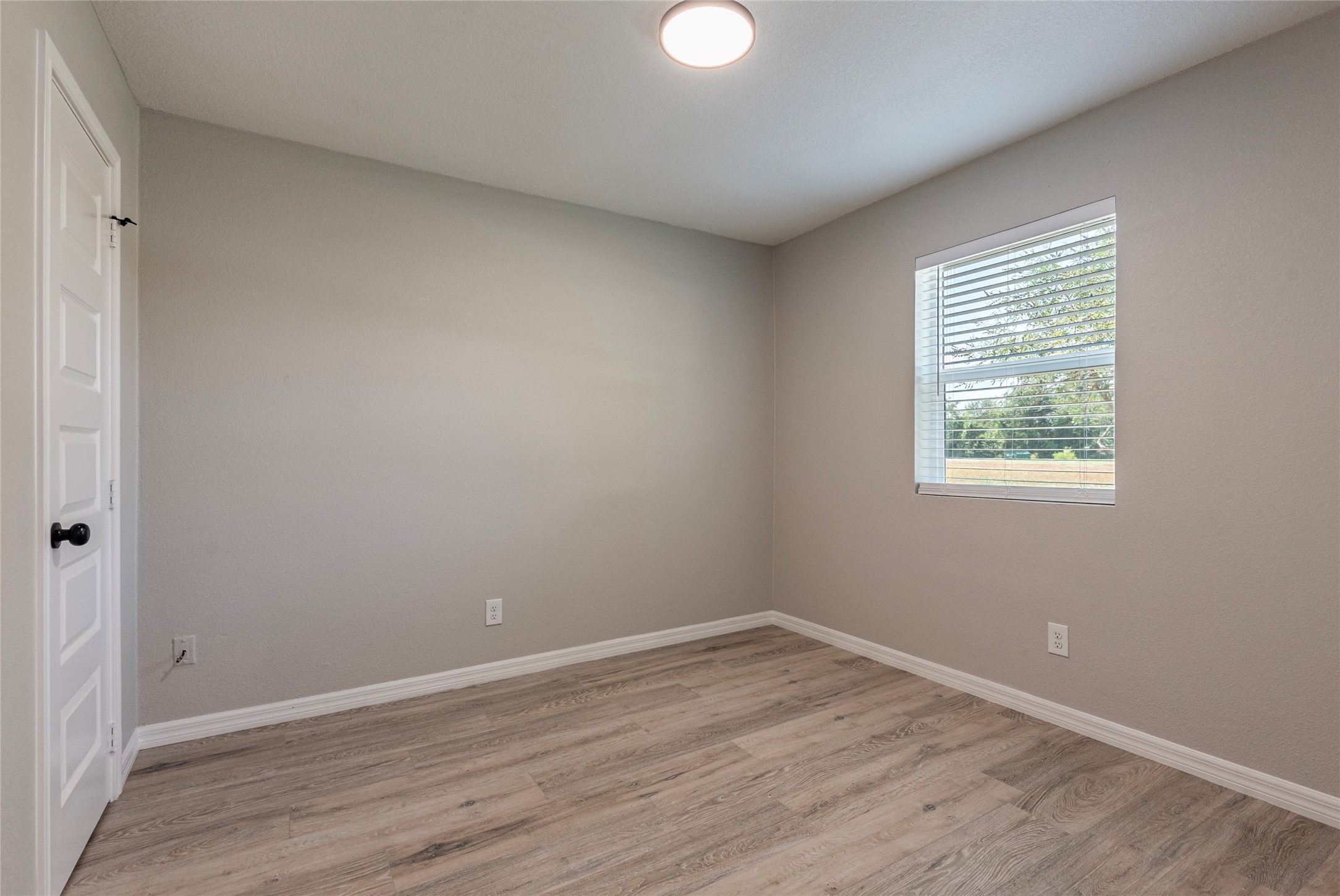 4813 Cedar Street Pasadena, TX 77586 - Photo 21 of 41 Secondary bedroom
