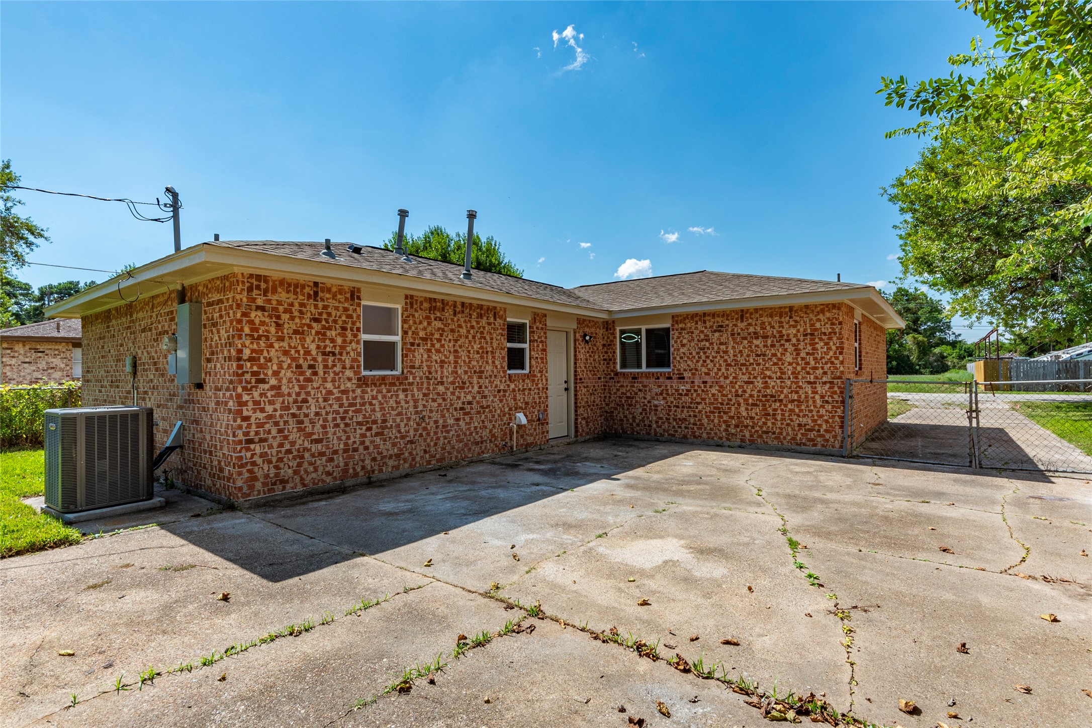 4813 Cedar Street Pasadena, TX 77586 - Photo 27 of 41 Play or additional parking. Now has covered patio or golfcart parking
