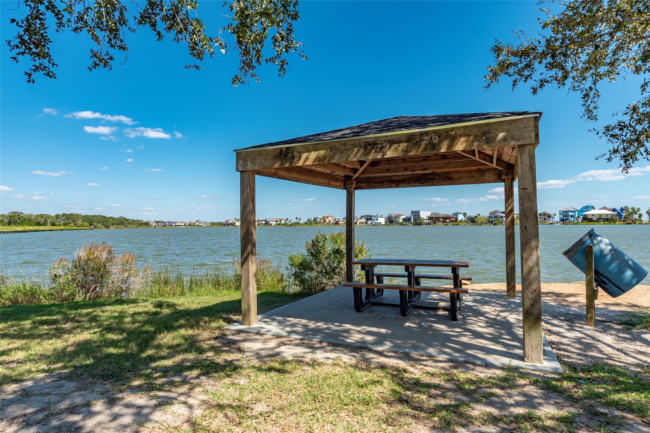 4813 Cedar Street Pasadena, TX 77586 - Photo 37 of 41 Excellent fishing all around