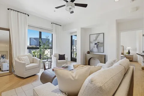 $1,290,000 | 402 Rockefeller, Unit 406, Irvine, CA 92612