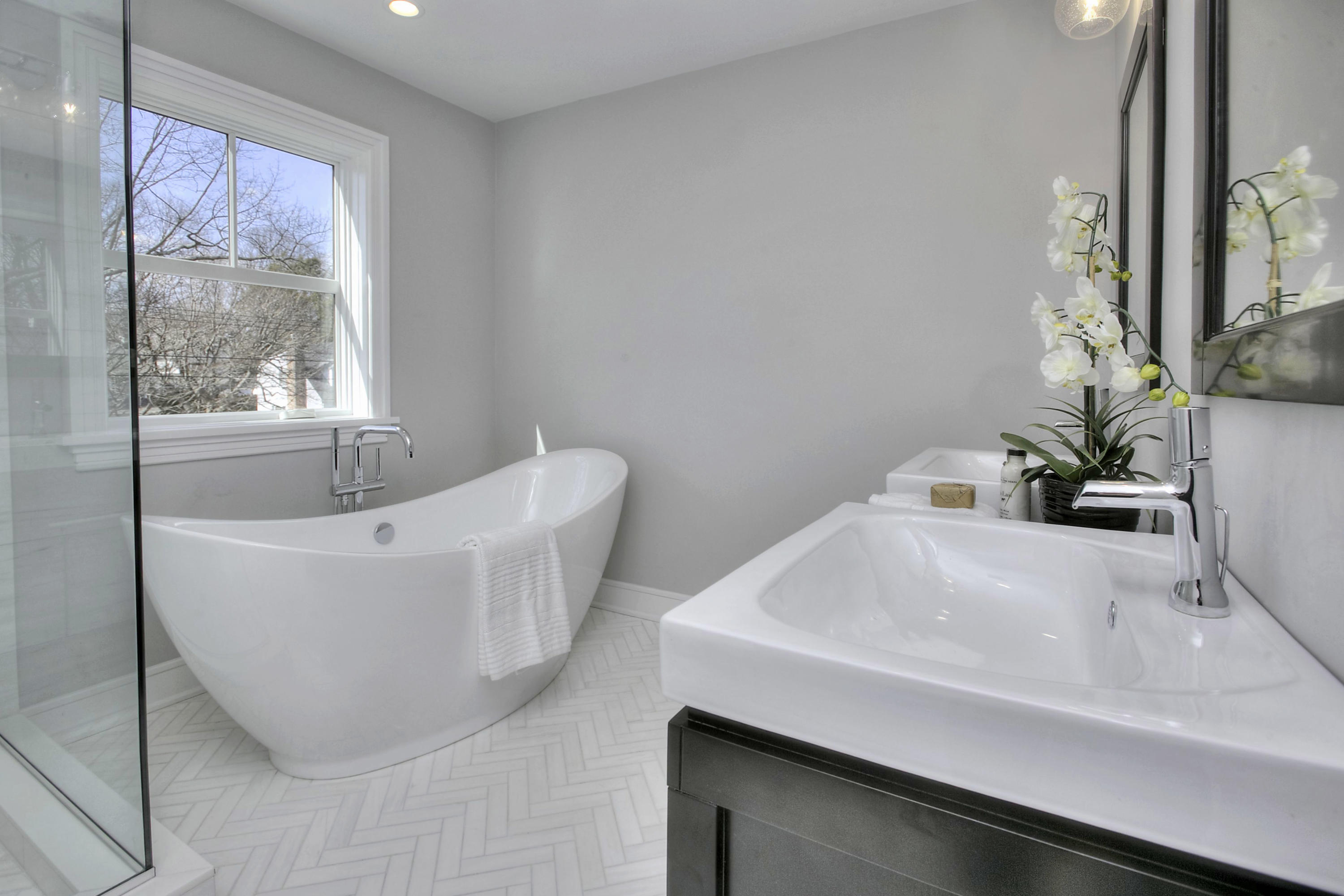 9 Miles Road Darien, CT 06820 - Photo 22 of 46 9 Miles Road - Master Bath