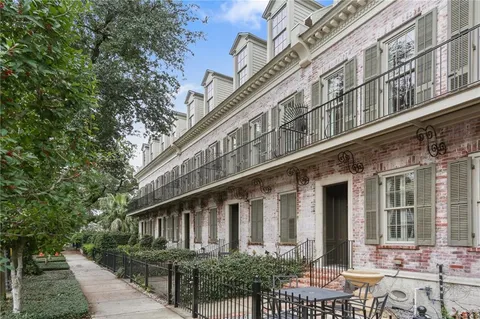 $799,000 | 2113 Prytania Street, New Orleans, LA 70130
