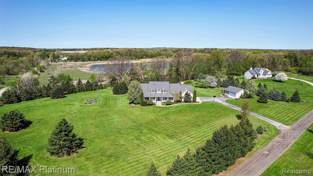 3101 Crooked Lake Road Howell, MI 48843 - Photo 4 of 54