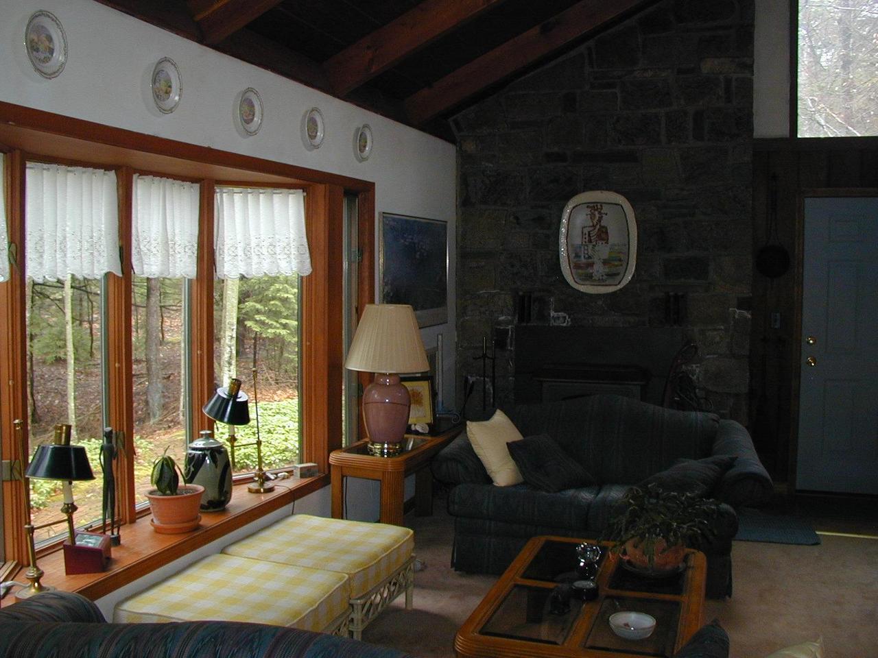 120 King Arthur Road Blakeslee, PA 18610 - Photo 1 of 8 Living Room
