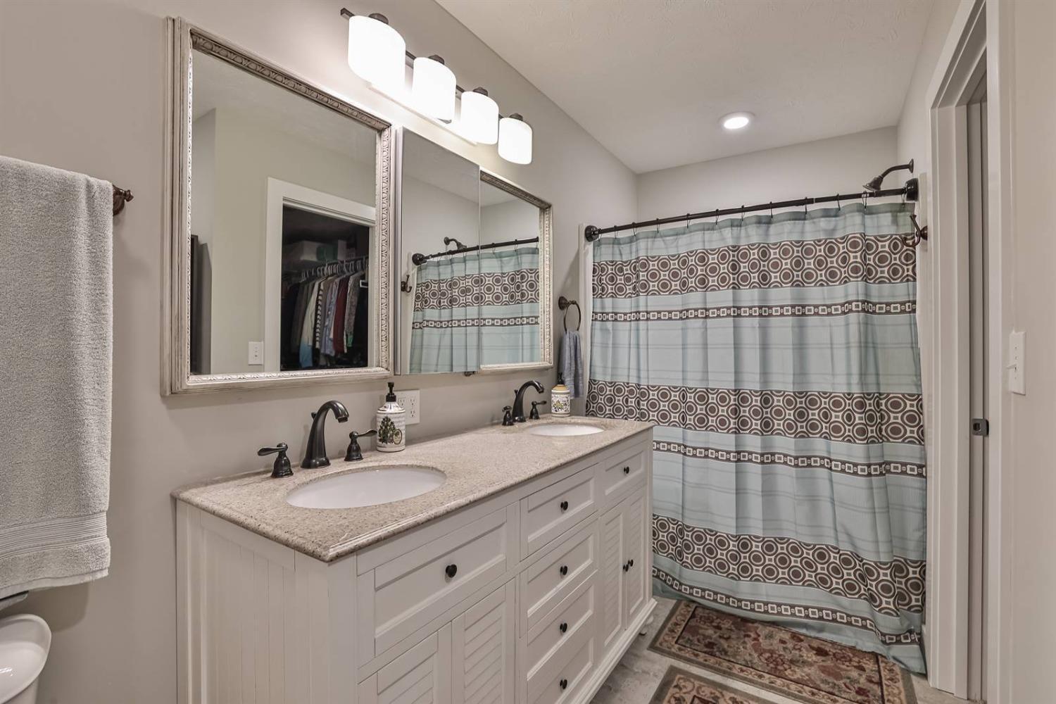 422 Old State Road Clarksville, OH 45113 - Photo 16 of 30 Gallery Image 16