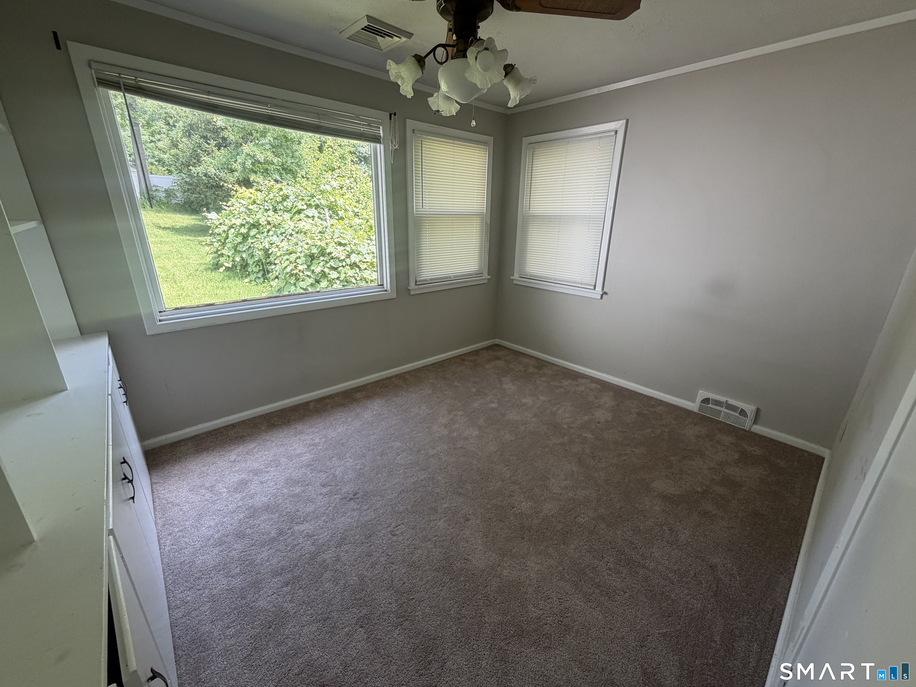 16 Harding Avenue Newington, CT 06111 - Photo 12 of 15