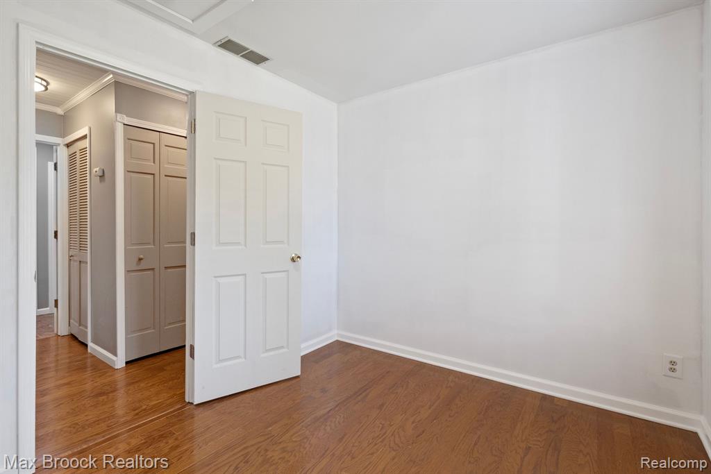 3707 Minton Road Lake Orion, MI 48359 - Photo 29 of 44 Gallery Image 29