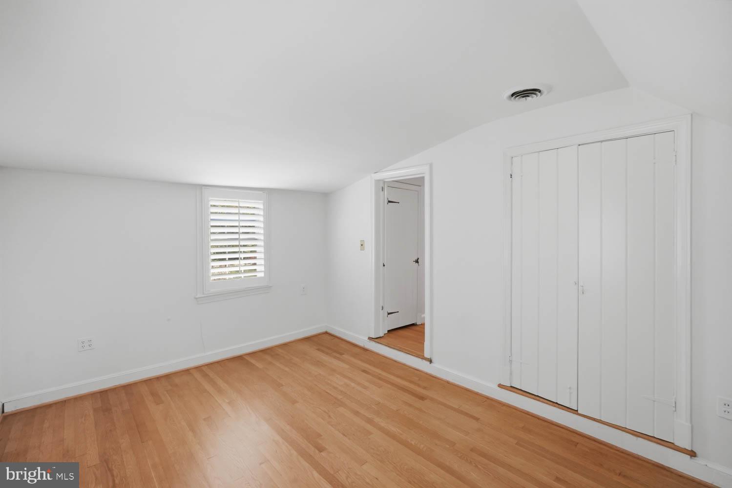 3419 Woodside Road Alexandria, VA 22310 - Photo 28 of 48 bedroom 3 - upper