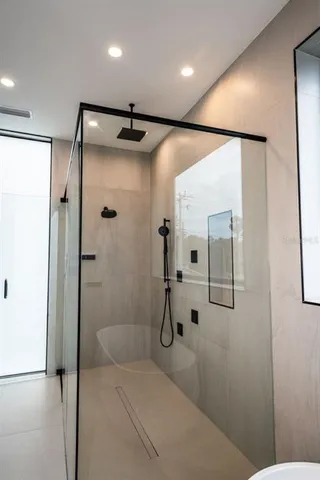 $11,500 | 3010 West Trilby Avenue, Tampa, FL 33611