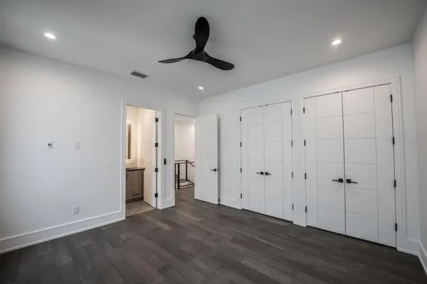 $9,995 | 3010 West Trilby Avenue, Tampa, FL 33611