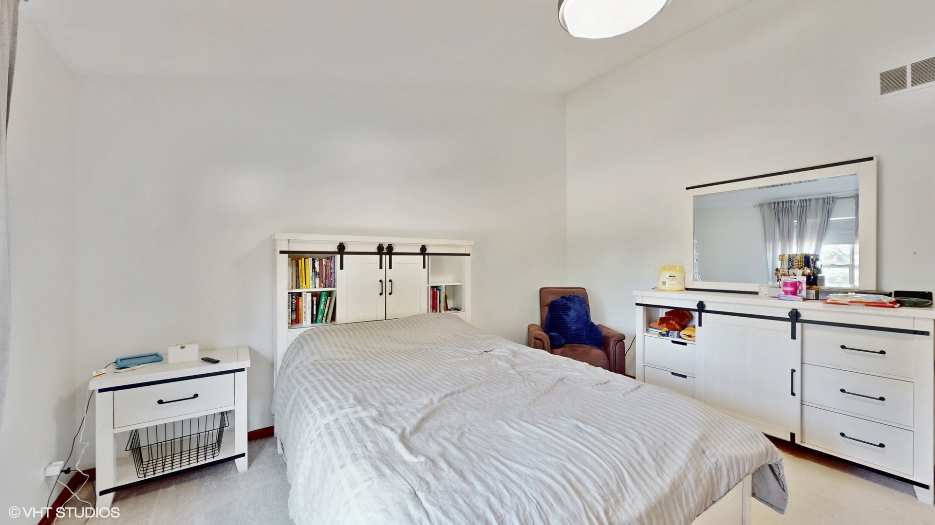 1389 Lily Cache Lane Bolingbrook, IL 60490 - Photo 18 of 50