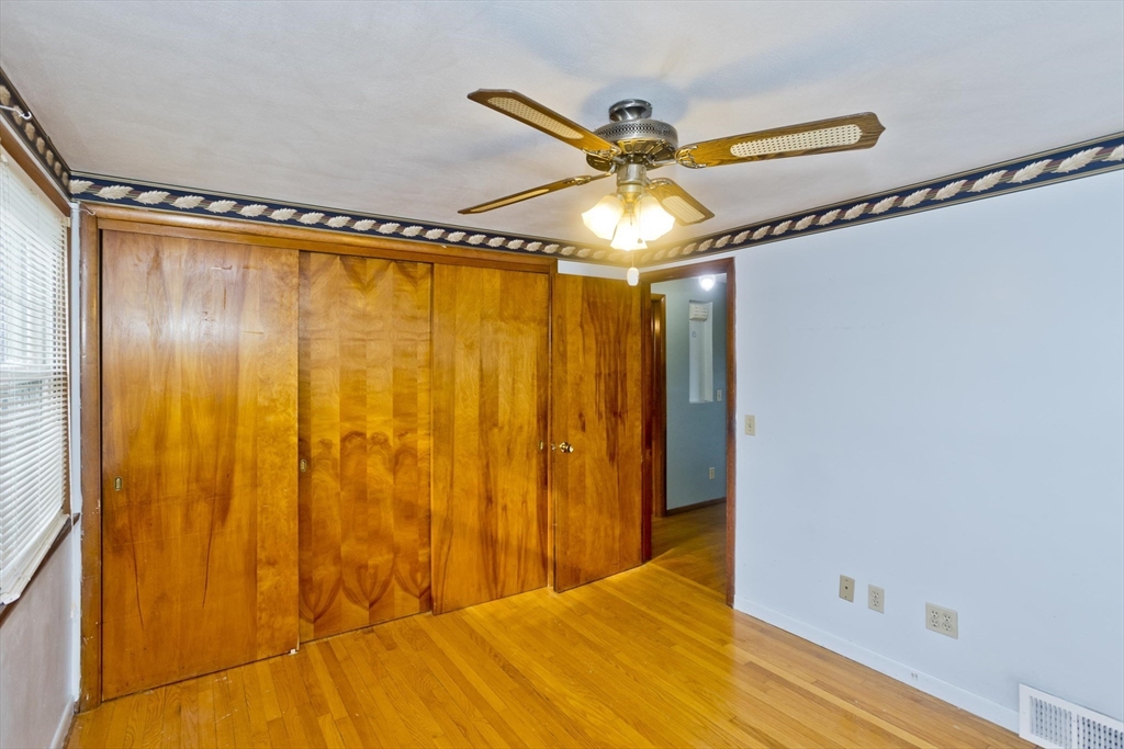 185 East Street Springfield, MA 01104 - Photo 13 of 25