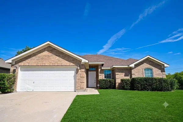 $2,850 | 1631 Mt Zion Drive, Arlington, TX 76018