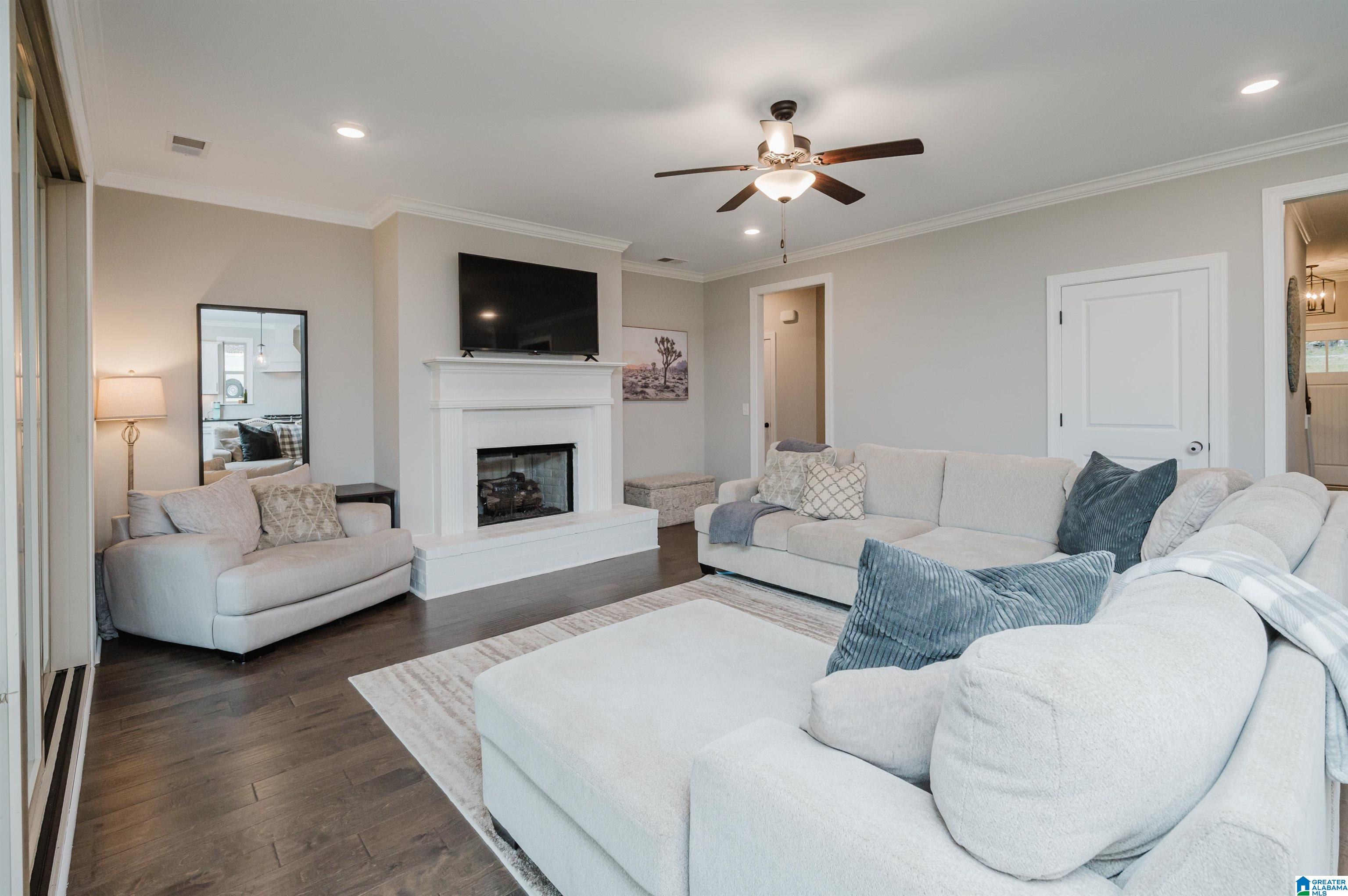 4069 South Shades Crest Road Birmingham, AL 35244 - Photo 15 of 54