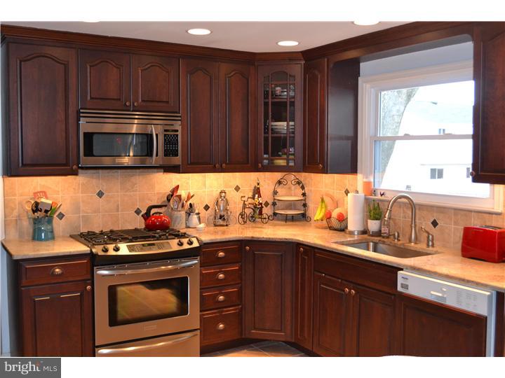 104 Green Ridge Road Voorhees, NJ 08043 - Photo 4 of 11 Kitchen