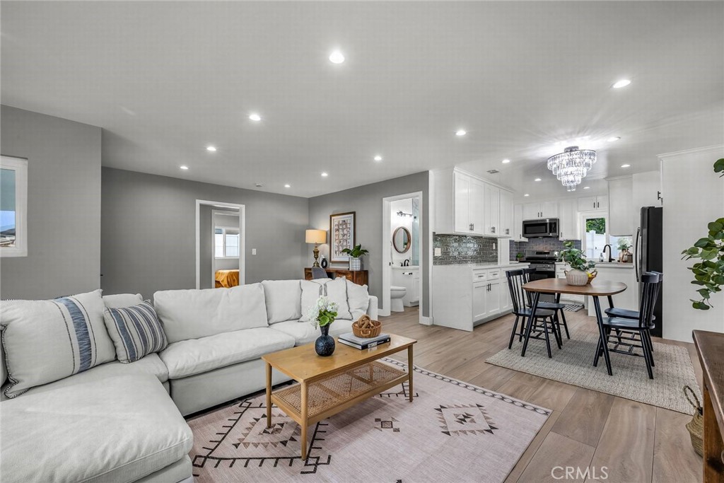 25223 Weston Road Torrance, CA 90505 - Photo 5 of 26