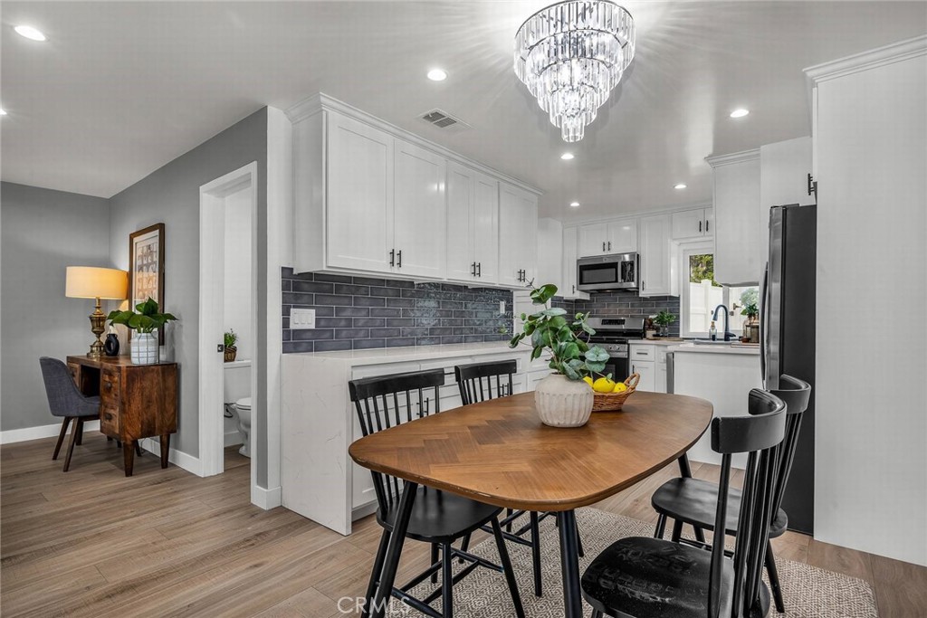 25223 Weston Road Torrance, CA 90505 - Photo 7 of 26