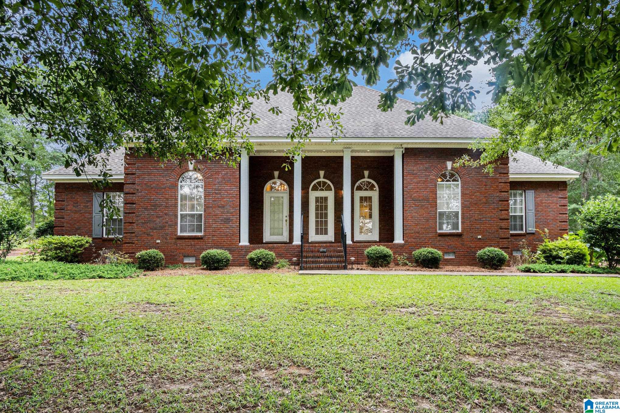 802 Golf Drive Clanton, AL 35045 - Photo 1 of 27