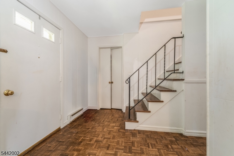 270 Andersen Road Milford, NJ 08848 - Photo 2 of 19