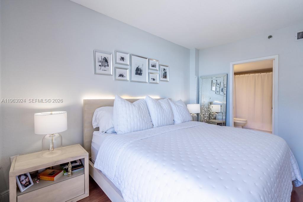 540 Brickell Key Drive, Unit 1619 Miami, FL 33131 - Photo 11 of 28