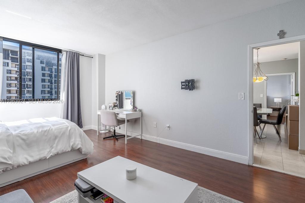 540 Brickell Key Drive, Unit 1619 Miami, FL 33131 - Photo 14 of 28