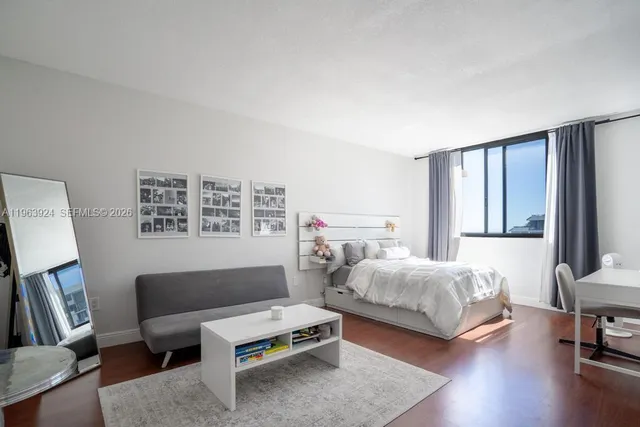 $3,750 | 540 Brickell Key Drive, Unit 1619, Miami, FL 33131