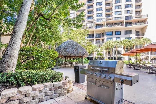 $3,750 | 540 Brickell Key Drive, Unit 1619, Miami, FL 33131