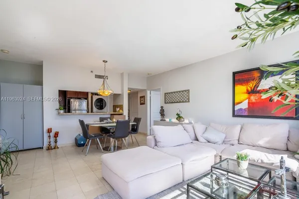 $3,750 | 540 Brickell Key Drive, Unit 1619, Miami, FL 33131