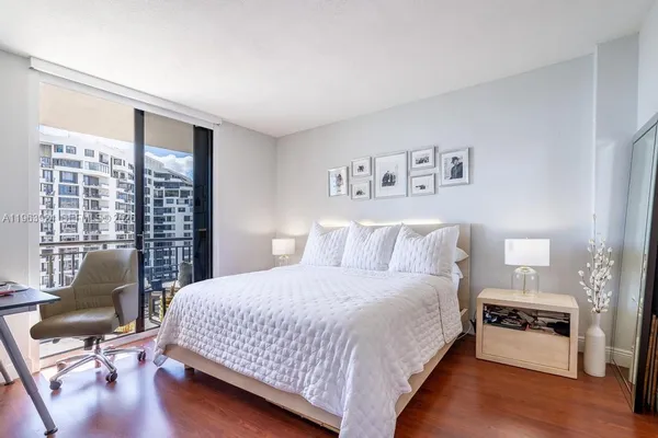 $3,750 | 540 Brickell Key Drive, Unit 1619, Miami, FL 33131