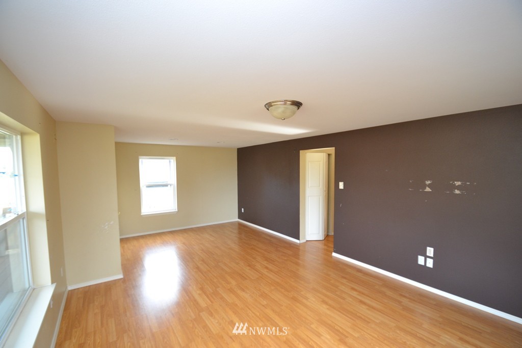 3805 South Reddick Road Port Angeles, WA 98363 - Photo 2 of 25 Gallery Image 2