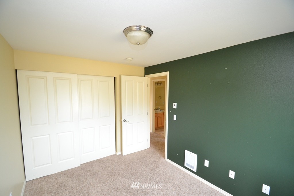 3805 South Reddick Road Port Angeles, WA 98363 - Photo 11 of 25 Gallery Image 11