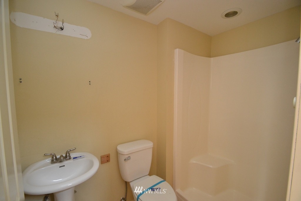 3805 South Reddick Road Port Angeles, WA 98363 - Photo 8 of 25 Gallery Image 8
