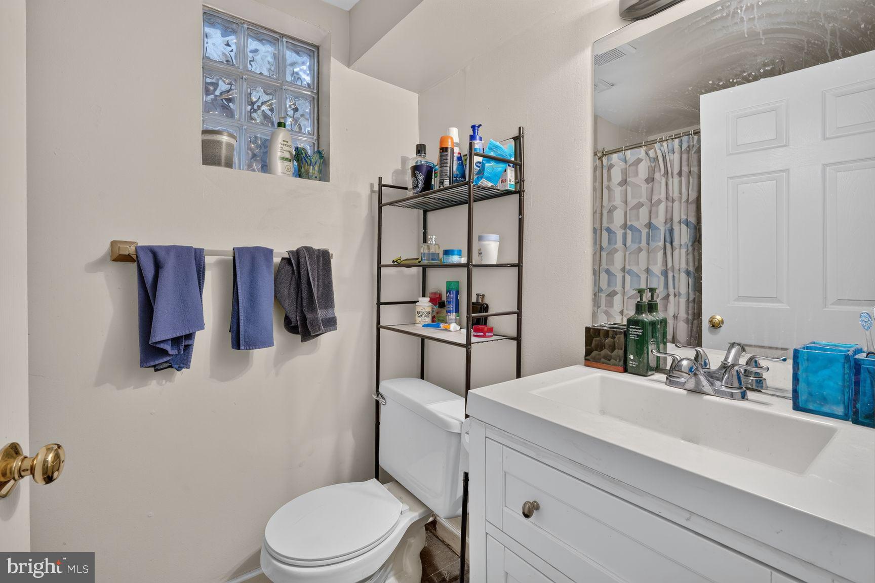 1321 T Street Northwest Washington, DC 20009 - Photo 36 of 42 Bath In-Law Suite