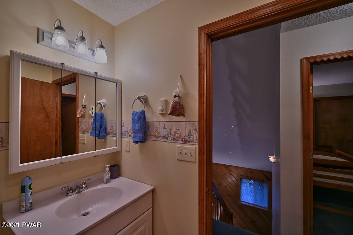 886 Deerfield Road Lake Ariel, PA 18436 - Photo 53 of 83