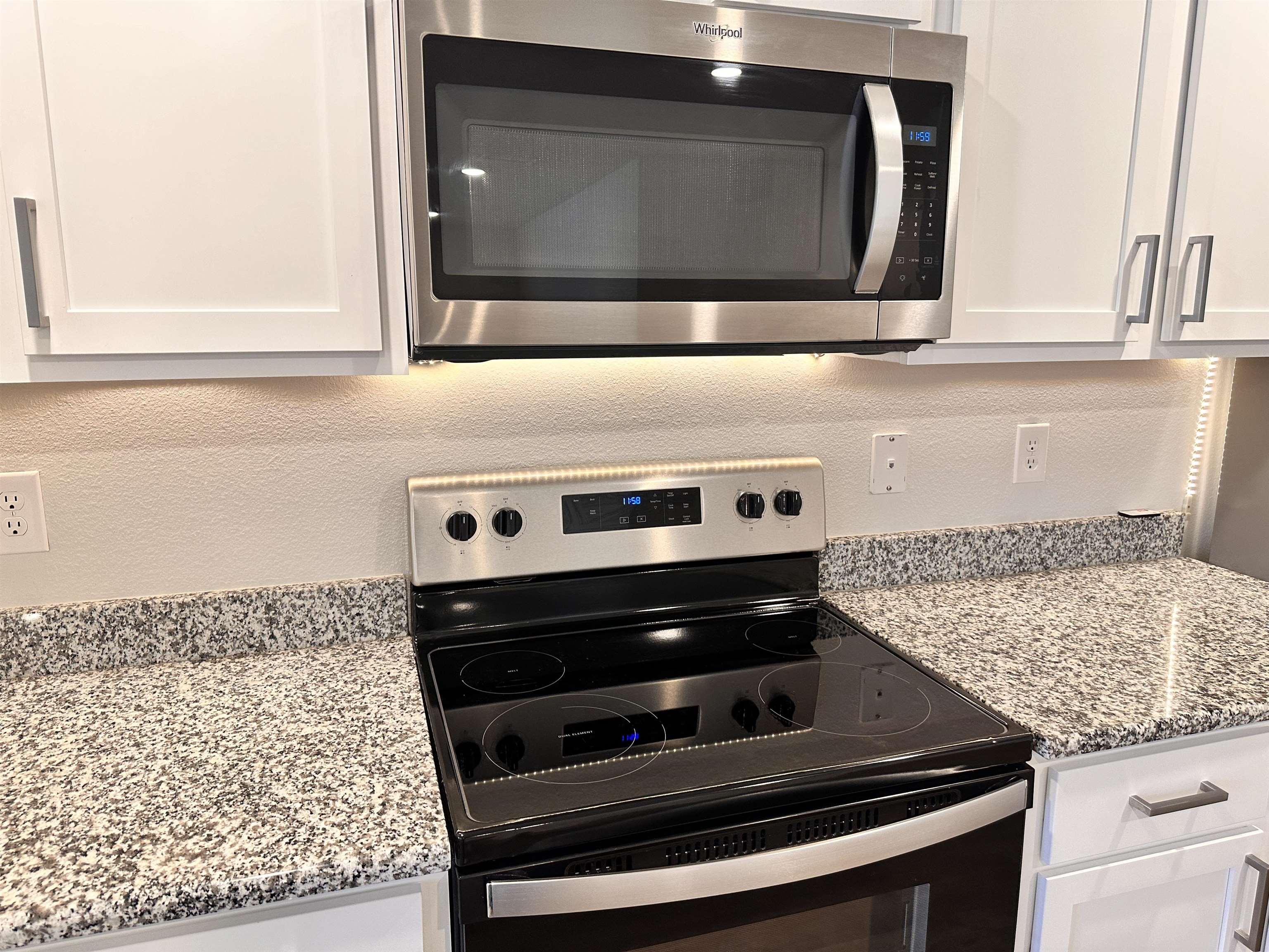 23835 Unbridled Loop Daphne, AL 36526 - Photo 14 of 25 Kitchen