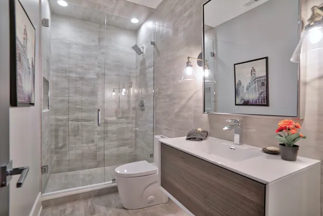 $999,900 | 3721 West Wabansia Avenue, Chicago, IL 60647